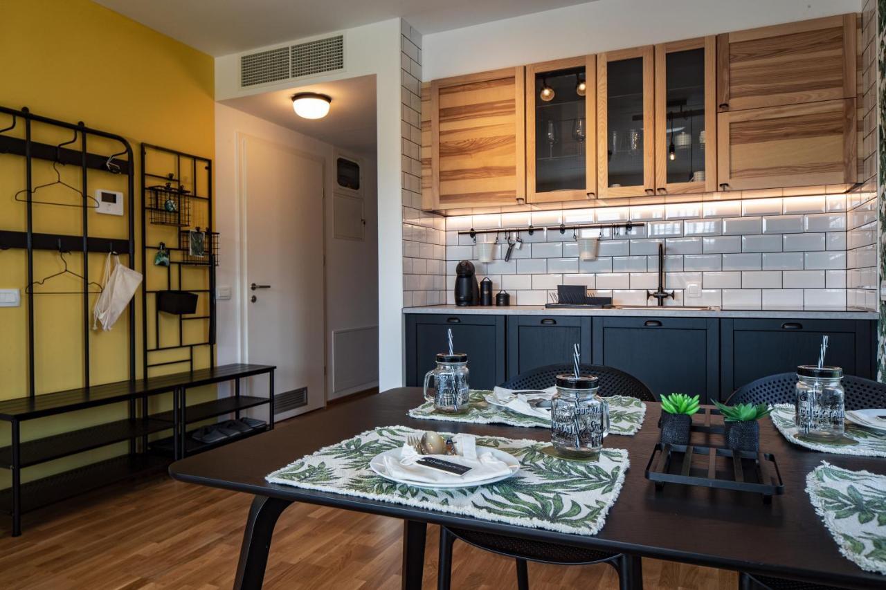Jungle Mesh Lux Apartment Bled